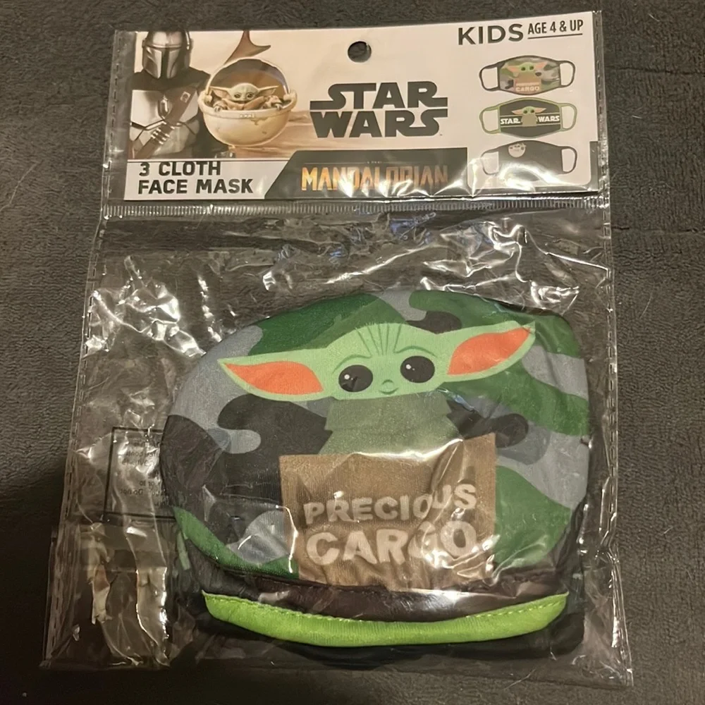 Star Wars Mandalorian Face mask set of 3 NWT